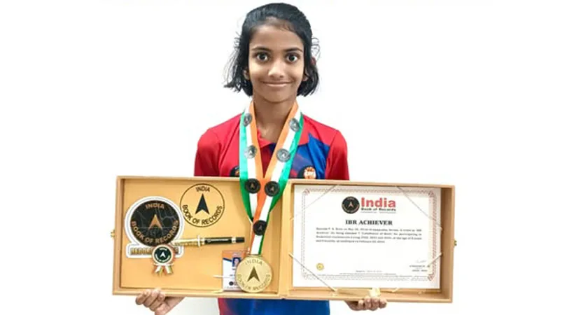മുഹമ്മയുടെ കുഞ്ഞുതാരം സാൻവിക; മൂന്ന് റെക്കോർഡുകളുമായി ബാസ്കറ്റ് ബോൾ കോർട്ടിൽ ചരിത്രമെഴുതി കാവുങ്കലിന്റെ മിടുക്കി