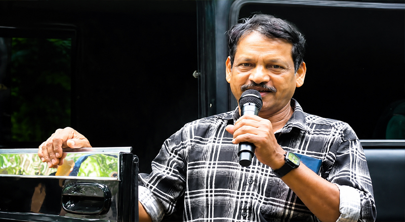 മുഹമ്മയുടെ സംഗീതമുഖം; ഓട്ടോ ഓടിച്ച് ജീവിതം, പാട്ടുപാടി ഹൃദയങ്ങൾ കീഴടക്കി ഉദയൻ