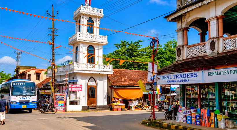 മുഹമ്മ ജംഗ്ഷൻ വീർപ്പുമുട്ടുന്നു: വികസനം വൈകുമ്പോൾ അപകടങ്ങൾ പെരുകുന്നു