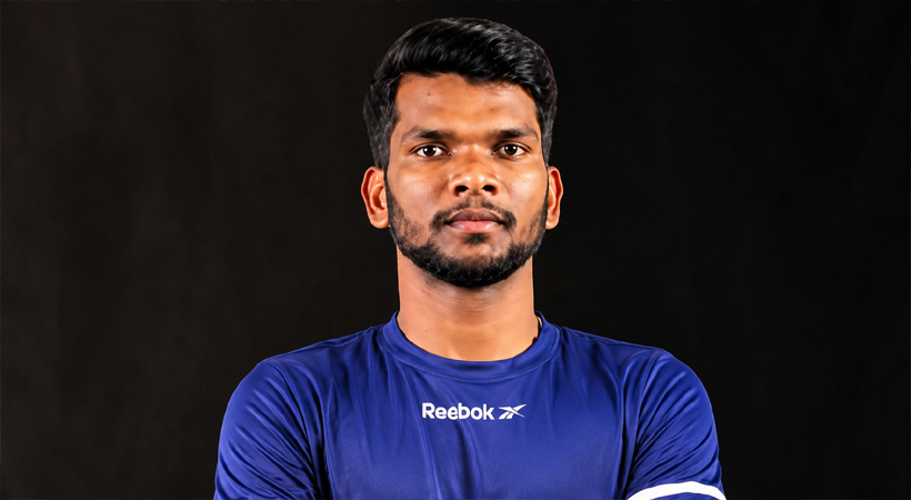 വോളിബോൾ കോർട്ടിലെ കരുത്ത്, നാടിന്റെ അഭിമാനം: ടി.ആർ. സേതുവിന് രക്തസാക്ഷി ബെന്നി സ്മാരക എൻഡോവ്മെന്റ്