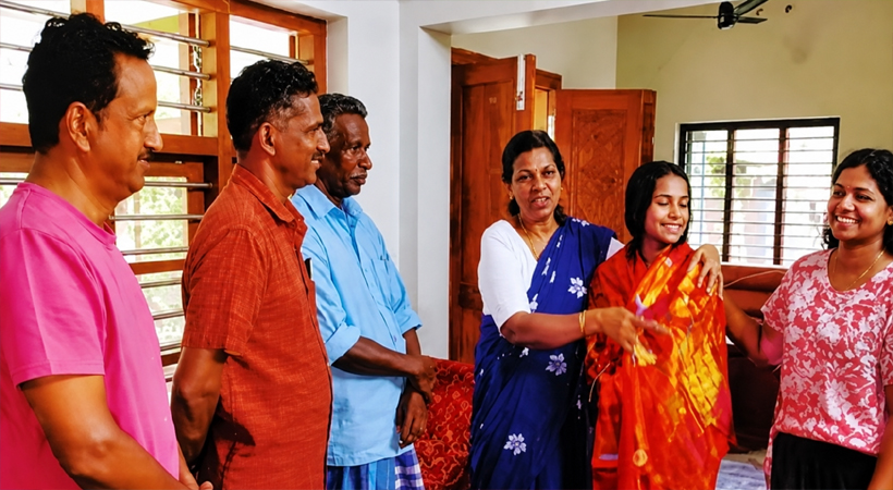 ഇരട്ട സ്വർണവുമായി കുതിപ്പിൽ വിസ്മയം തീർത്ത് മുഹമ്മയുടെ കുഞ്ഞുതാരം അനിക; സംസ്ഥാന കായികവേദിയിൽ മിന്നും നേട്ടം