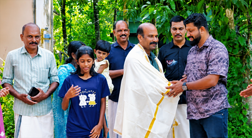 മുഹമ്മയുടെ അഭിമാനം: സ്വന്തം രക്തംകൊണ്ട് ജീവൻ പകർന്ന പി. സലിമിന് ആദരം
