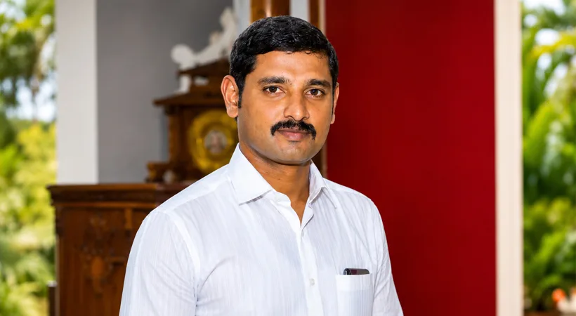 മുഹമ്മയുടെ അഭിമാനം അജോ എബ്രഹാം; പാരമ്പര്യ കച്ചവടത്തിൽ നിന്ന് സംരംഭകത്വത്തിന്റെ പുതിയ ഉയരങ്ങളിലേക്ക്